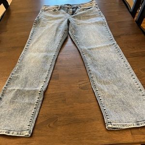 Lucky Brand Women's Mid Rise Sweet Straight Jean - Size 14 x 32R